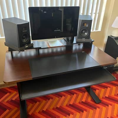 Autonomus Sit-stand Desk Custom Workstation image 3