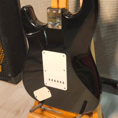 Fender Powerhouse Stratocaster with Rosewood Fretboard 1998 - 2007 - Black image 23