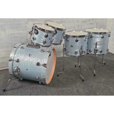 Used DW Collectors VLT 333 Maple 7pc Drum Set Pale Blue Oyster - Very Good image 8