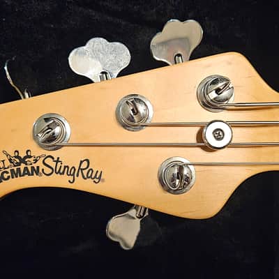 Ernie Ball Music Man StingRay 4 H with Maple Fretboard 1991- 1998 -  Black image 4