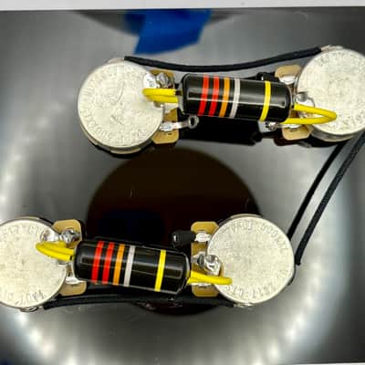 Gibson Les Paul 50s style wiring harness with new Bumblebee 0.022uF paper in oil capacitors and split long shaft pots image 1