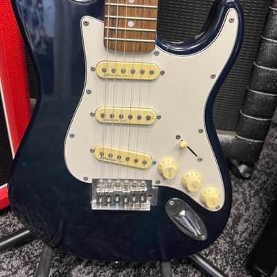 Johnson Strat 2000s - Transparent teal image 2