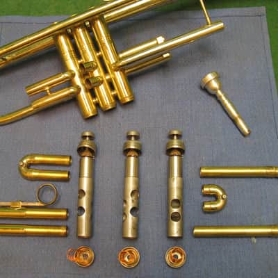 Conn Director Trumpet Elkhart 1962 - Reconditioned - Case & Bach 7C MP image 17