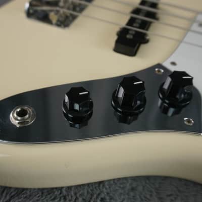 Fender Jazz Bass 1995 - White Japan Bass Guitar image 10