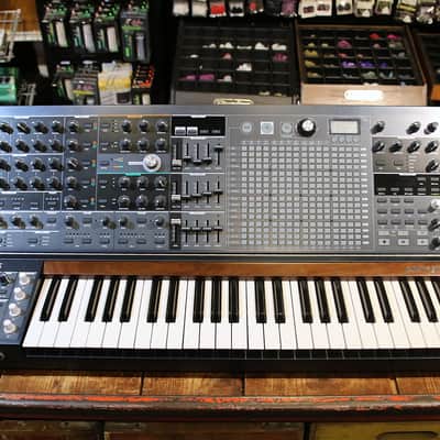 Arturia MatrixBrute 49-Key Synthesizer 2017 - Present - Black image 7