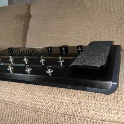 Line 6 Helix Floor Purchased 2025, Excellent Condition, Includes Original Packing Material and Shipping Boxes image 8