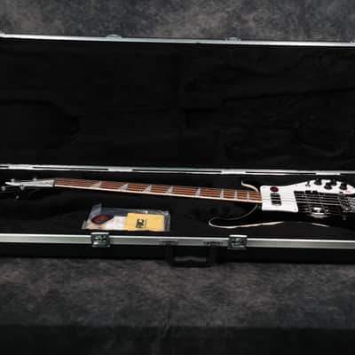 2026 Rickenbacker 4003 - Jetglo - Mint/Unplayed image 10