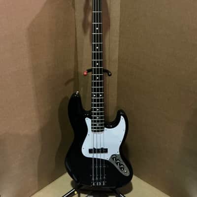 Fender Made in Mexico Jazz Bass | Reverb