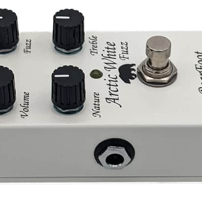 Bearfoot FX Arctic White Fuzz V2 Bjorn Juhl Design, Pedalboard Friendly Silicon Fuzz! image 2