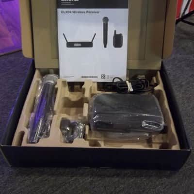 Shure GLXD4/SM58 Wireless Microphone System w/ Hand Held SM 58 *** Open Box image 1