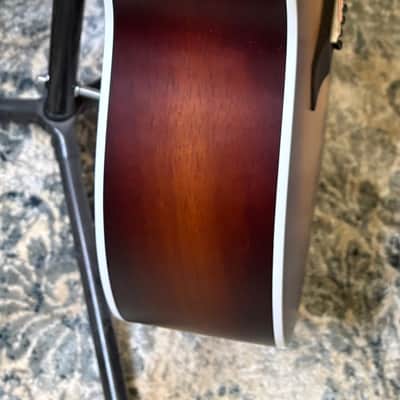 Taylor 214ce-K SB 2021 - Present - Sunburst image 4