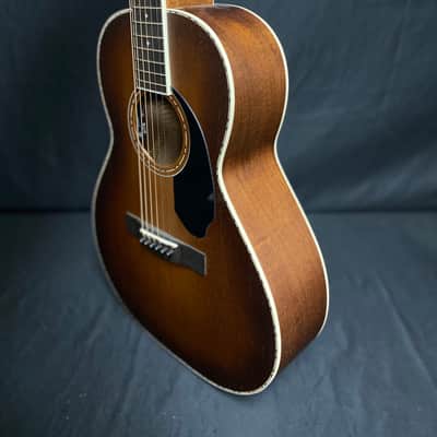 Fender Paramount PS-220E image 9