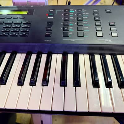 Yamaha Vintage V50 Synthesizer LIKE NEW image 11