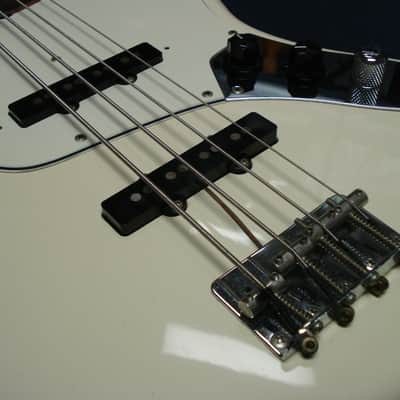 Fender Jazz Fretless MIJ Japanese bass guitar image 16