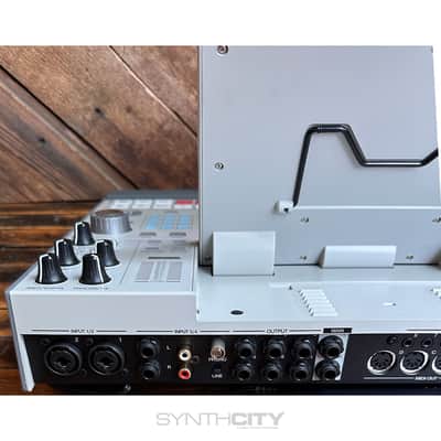 Akai MPC X Special Edition Standalone Sampler / Sequencer 2023 - Present - Grey image 10