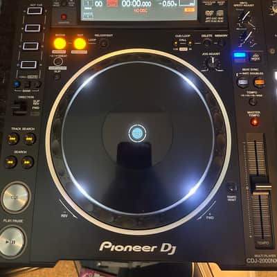 2x Pioneer CDJ-2000NXS2 And Pioneer DJM 900NXS2 image 4