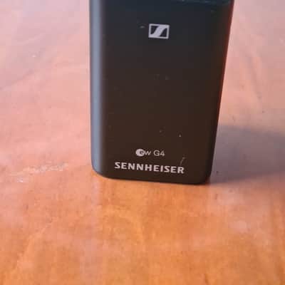 Sennheiser 🔥 Sennheiser SKP 500 G4 Plug-On Transmitter – 799–865 MHz – Pro Level – Advanced & Reliable image 2
