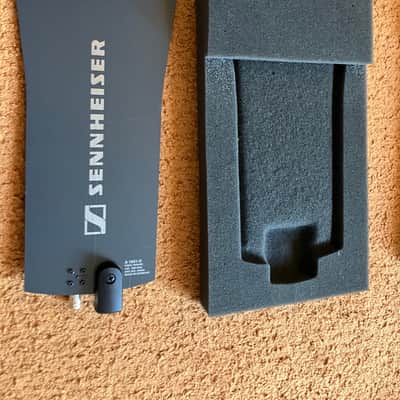 Sennheiser A 1031-U Paddle Antenna for EW Wireless Systems (430 - 960 MHz) 2021 image 2