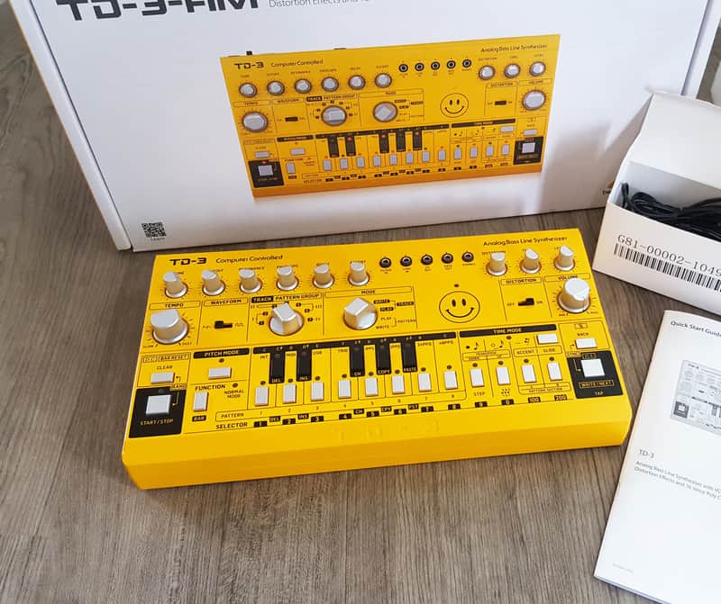 Behringer TD-3 Analog Bass Line Synthesizer 2019 - Present - Amber image 1