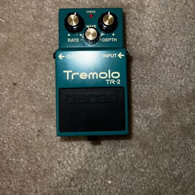 Boss TR-2 Tremolo | Reverb