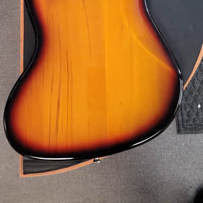 Squier Standard Jazz Bass 2001 - 2010 - 3-Color Sunburst image 5