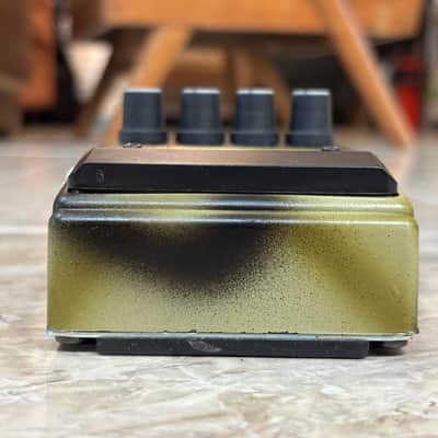 DOD Punkifier FX76 [NOS - New Old Stock, Complete with Box, Manual, Stickers etc] 1995 - 1997 Yellow & Black Matte Airbrush Finish image 17