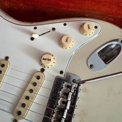 1966 Fender Stratocaster with Rosewood Fretboard Olympic White image 5