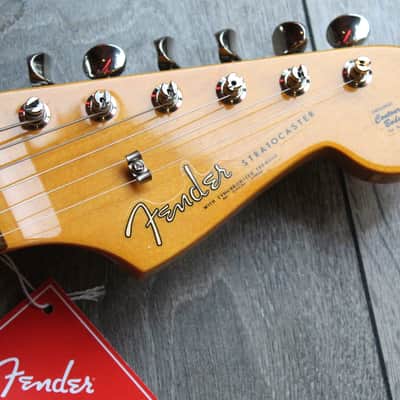 FENDER "American Vintage II 1961 Stratocaster,Olympic White , Slab Rosewood" HARDCASE, 3, 67 KG image 2