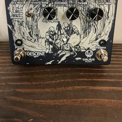 Walrus Audio Descent Reverb/Octave Machine Guitar Effects Pedal image 1