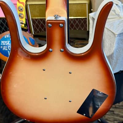 Danelectro Long Horn 58 Bass LEFTY ZURDO ( Super Limited) W/ Foam Case Copper Burst image 5