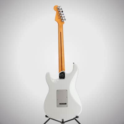 Fender American Ultra II Stratocaster with Maple Fretboard 2024 70th Ann. - Avalanche image 2