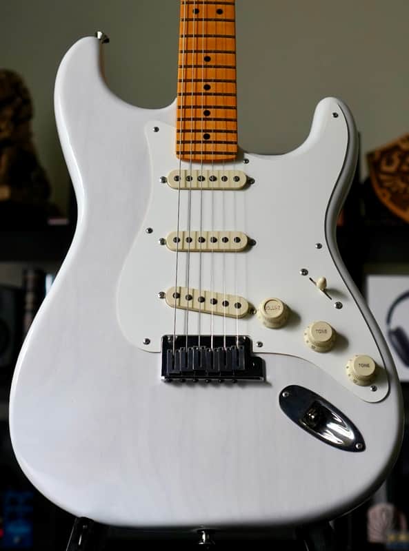 Fender American Ultra Luxe Vintage '50s Stratocaster White Blonde Heirloom Lacquer 2025