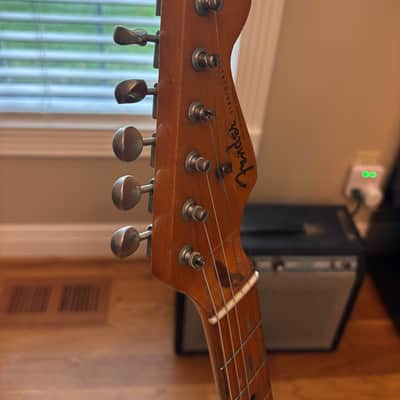 1984 Fender American Vintage '57 - AVRI 1957 Reissue Stratocaster - Sunburst - w/Case image 4