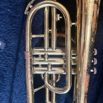 Dynasty Marching Mellophone,  with mouthpiece and case. USA image 3