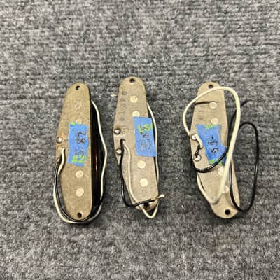 1976 Fender Stratocaster Pickups - Grey bottom image 11