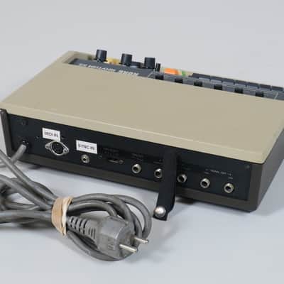 Korg Rhythm KR-55 drum machine + individual outputs + Tubbutec MIDI + sync in image 3