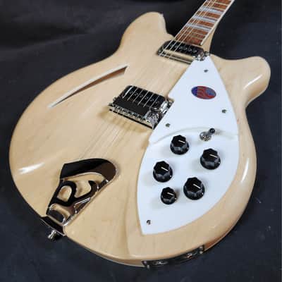 Rickenbacker 360 Maple Glo Semi-Hollow Guitar, Rosewood FB, Stereo, w/HSC image 8