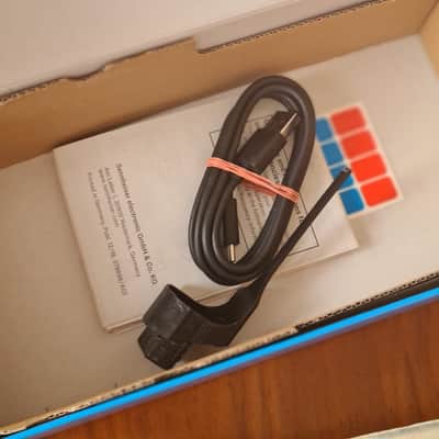 Sennheiser Sennheiser XS Wireless Digital Portable Lavalier Set – Receiver + Bodypack Transmitter + ME2 Mic – Pro Ready image 3
