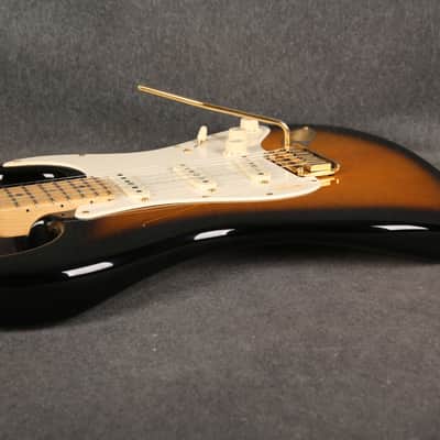 Fender American Deluxe 50th Anniversary Stratocaster - Sunburst - 2nd Hand image 17