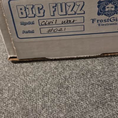 Frost Giant Electronics Big Fuzz Civil War 2023 - White / Blue image 5
