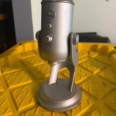 Blue Yeti Multipattern USB Microphone image 1