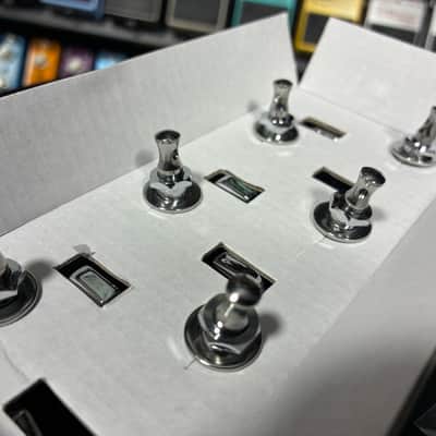 PRS SE Tuning Heads (6) 2010s - Chrome image 2