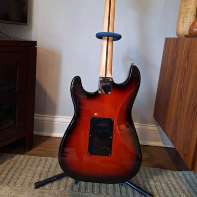 Squier Standard Series Stratocaster- Antique Burst image 5