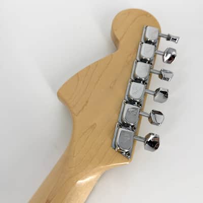 1981 Fender American International Series Hardtail Stratocaster – Maui Blue image 12