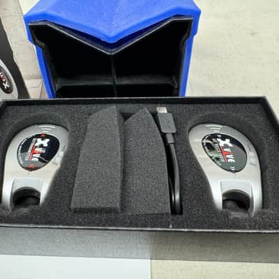 Xvive U2 Guitar Wireless System with Box image 2