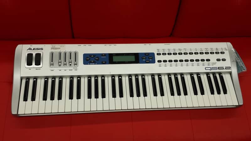 Alesis QS 6.2 64 voice expandable Synthisizer 200? Gray image 1