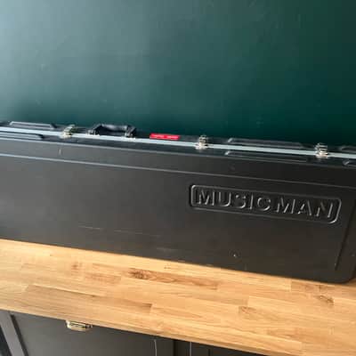 Ernie Ball Music Man StingRay Special 4 HH with Ebony Fretboard 2018 - Present - Raspberry Burst image 8