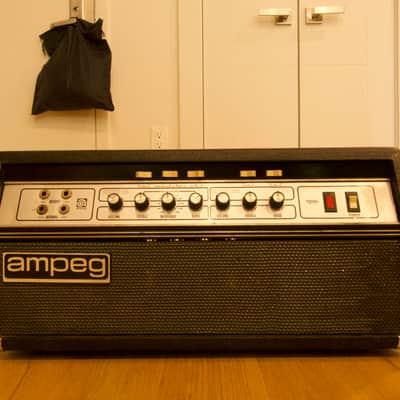Ampeg SVT Tube 300-Watt Bass Amp Head 1976-79 - Black Line - Curved image 1