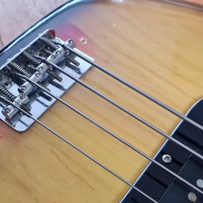 Fender Precision Bass with Rosewood Fretboard 1970 - 1983 - Sunburst image 9