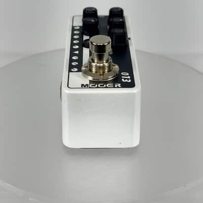 Mooer 013 Matchbox Micro Preamp 2010s - Black/White image 5
